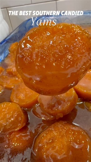 1.3M views · 38K reactions | I can’t be the only one thinking about my Thanksgiving and Christmas dinner menu. Is it really too early to start posting my holiday recipes? I’m too hype藍藍 VickBeCooking: A Soulful Holiday E-Cookbook!! https://stan.store/Vickbecooking #explorepage #food #cooking #dinner #reelschallenge #holidayseason | Vickbecooking | Facebook