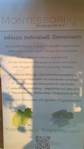 Montessori Kindergarten e.V. on Instagram: "🎄 Unser Stand auf dem Weihnachtsmarkt ist heute, am 15. Dezember, und morgen, am 16. Dezember, den ganzen Tag für euch geöffnet! Ihr findet uns im Kerkhuisken, gegenüber der Weihnachtspyramide. Kommt vorbei und entdeckt leckere Snacks und selbstgemachtes – perfekt zum Naschen oder Verschenken. 🍪🕯️ Alle Einnahmen fließen zu 100 % in die Arbeit unseres Vereins, z. B. für Theaterfahrten der Schulkinder oder Besuche beim Pony. 🐴🎭 Wir freuen uns auf eu
