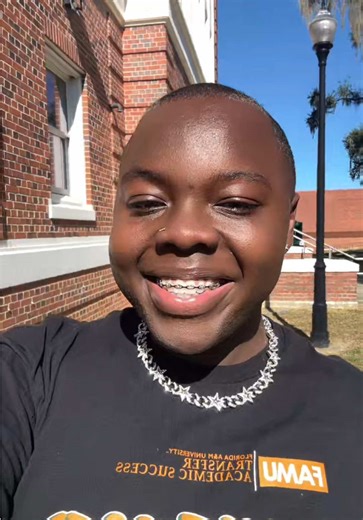 The Ken Doll🤩 ☆ ™️!! (@thekendoll_)’s videos with Tea time - Caresha