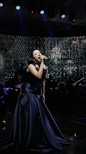 Oscar Winning Tears - Angel Pieters with Stradivari Orchestra