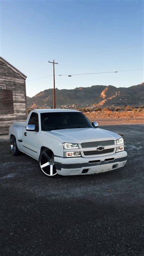 Cleanest style LED Drl Headlights for 2003-2007 Chevy Silverados⚡️⚡️⚡️. #chevy #stepside #cateye #nbs #gmt800