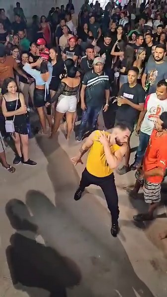 Juninho agora aprende a dançar em nivel Power 🤠 Memulher que é bom , ele não achou nem uma kkkk.. #washingtonbrasileiro #danca #piseiro #forró #musica #woston #paredão #pegada #obrabo #obrabo #foryou #vaquejada #sucesso #vaqueiro #engraçado #dance #peão #rodeio #pecuaria #top10 | Washington Brasileiro
