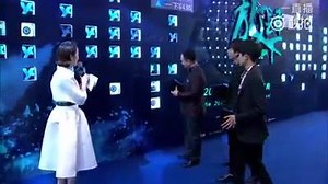 2.6K views · 487 reactions | #放肆一下##2016移动视频风云盛典#@TFBOYS组合 @TFBOYS-王俊凯 @TFBOYS-王源 @TFBOYS-易烊千玺 和一下科技创始人兼CEO@韩坤 盛装出场！[威武][威武][威武] Cr.一直播 | Lockey for TFBOYS-資源站 | Facebook