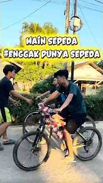 Kalian pernah ga pingin main sepeda tapi gak punya sepeda #comedy #viral #shorts #wakotu