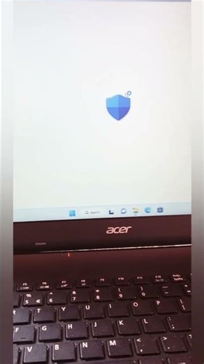 scan your USB drive with Microsoft Defender #windows11 #shorts ❤