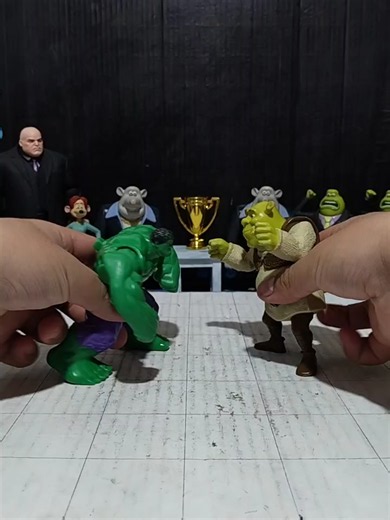 Shrek vs Hulk pelea de juguetes | 4tos de final Copa Collections 5