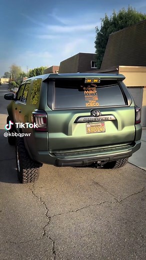Stylish New Wrap for Toyota 4Runner Off-Road
