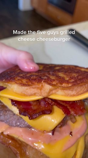 Delicious Five Guys Grilled Cheese Cheeseburger Recipe | Grubspot