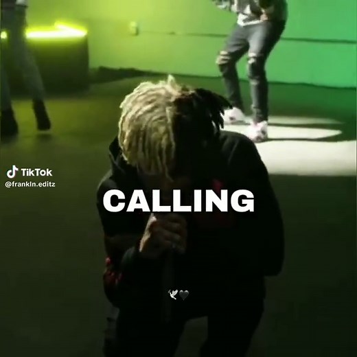 Reaction to Fan Crying Over XXXTentacion Loss