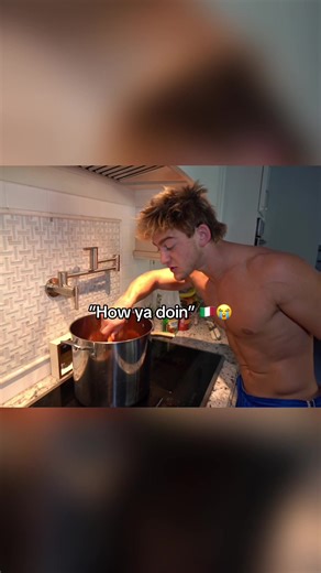 The best Italian YouTuber 😭 #vinceaesthetic #crazy #funnyvideos | how you doin italian