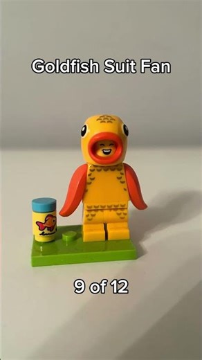 LEGO Minifigures series 28 9 of 12: Goldfish suit fan