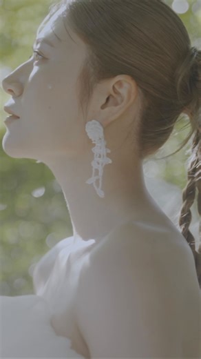 ℛíℏo on Instagram: "‣ すっごい素敵な動画作ってもらった🥺♡ リッチマイロと一緒に撮れて本当によかった🥲 #フォトウェディング #フォトブライダル #ブライダルフォト #ロケーションウエディング #ウェディングフォト #山口 #山口県観光 #秋吉台 #カルスト台地 #ファーストミート #ウェディングドレス #ブラウンドレス #カラードレス #ドレスヘア #ウェディングヘア #花嫁ヘア #ハスキー #ジャックラッセル #結婚式ムービー #ブライダルムービー"