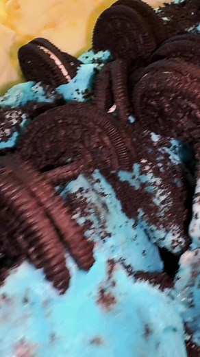 Transformamos o Oreo em um sorvete intenso e cremoso, como só um Berry's sabe ser: o Super Oreo! 💙 #receita #sorvete #gelato