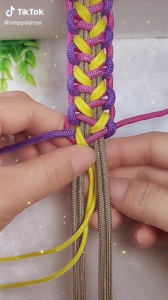 Bracelet diy😍#weave #bracelets #knot #knots #knotted #knottying #rope #fy #fyp #diytutorial #HPRadicalReuse