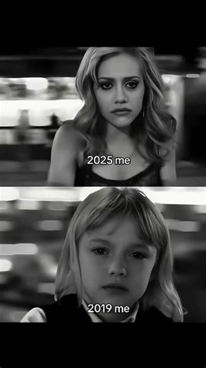 REZY OOG on Instagram: "Jump scare, two different girls 🤯 #berlin #jumpscare #diffrences #weightlos #inked #mırrorselfie"