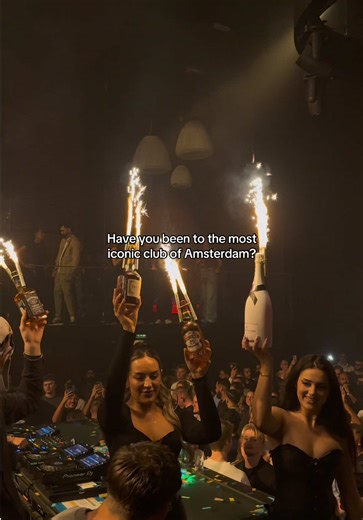 Yes or no? 😉 #escapeamsterdam #nightlifeamsterdam #40yearsofescape #clubbing