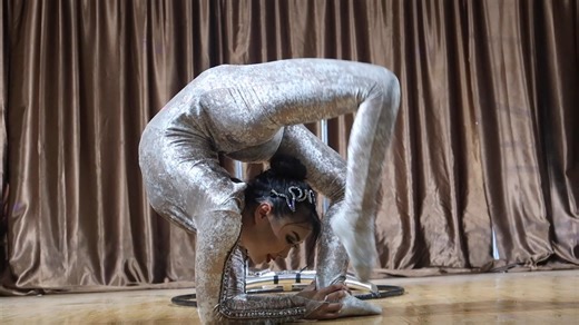 Contortion Extra Bendy