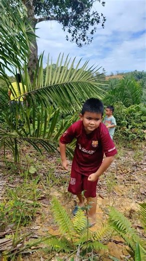 Ari belakang ke dirakam kameraman tu lain endar😅👍