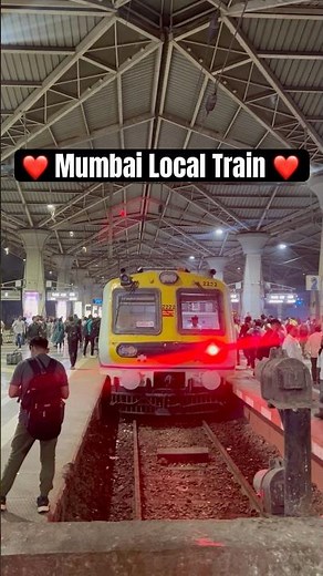 Mumbai Local Train ❤️ #mumbailocal #indianrailways