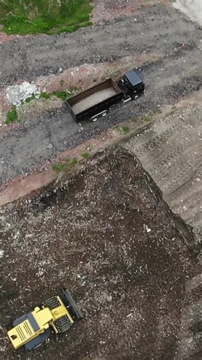 #運搬 #処分 #大型トラック #ダンプ #解体屋 #カイタクヤ #三菱 #dump #dumptruck #dumpingyard #mitsubishi #drone #construction #constructionvehicles