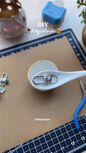 1.2K views · 39 reactions | DIY Beaded Keychain☘️ Beaded keychain,...