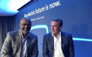 We’re charged up with the news our President, Mark Reuss, and EVP of Global Manufacturing, Gerald Johnson just shared: ⚡️ $2.2 billion investment into our Detroit-Hamtramck assembly plant to build electric pickups and SUVs ⚡️ More than 2,200 jobs ⚡️An additional $800 million investment at other sites to support EV production Tune in to learn more. | General Motors