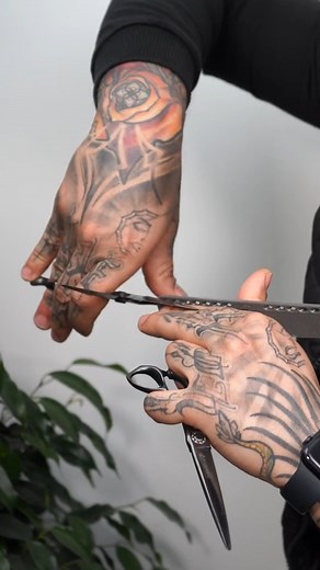 SCISSORS BARBERS TUTORIAL #barber, #barbershop, #barberlife, #barbergang, #barberlove, #barbering, #barbercut, #barberworld, #barbershopconnect, #barberculture, #Hair, #HairGoals, #HairCare, #HairStyles, #HairLove, #Hairstyle, #HairInspo, #HairLife, #HairProducts, #HairTips, | Barber Style