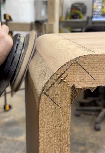 Techniques for Rounded Cove Trim in Woodworking