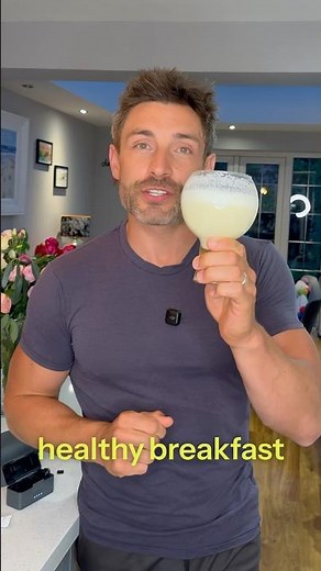 Here is how to make a fast, healthy, high protein breakfast shake.