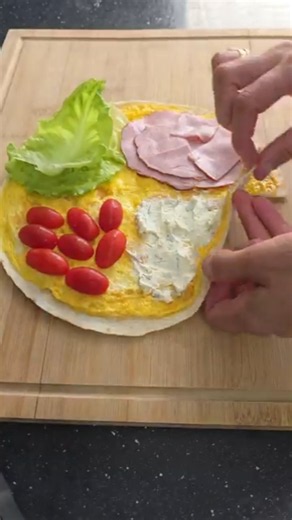 Tortilla Egg Sandwich. 🥚🌯 #breakfast #food #breakfastsandwich #easyrecipe