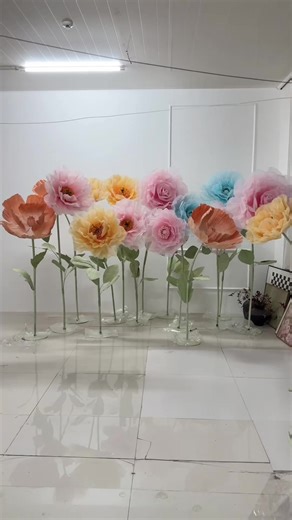 Creative Giant Flower Art Design Ideas for Spring
