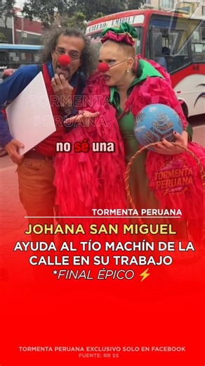 Johana San Miguel Keka se encuentra nuevamente con el Tío Machín de la calle y le ayuda con su trabajo, además al final recibe un saludo de Carlos Alcántara, el verdadero Machín. #JohanaSanMiguel #tiomachin #CarlosAlcantara #fblifestyle #pataclaun | Tormenta Peruana