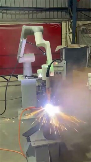 Circular Plasma Cutting with Cobot | Industry 4.0 | 2026
