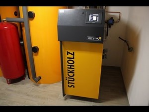 ETA Holzvergaser mit ETAtouch-Regelung anheizen