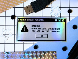 Computer Error Sticker | Y2K Aesthetic | Holographic Sticker | Kindle Vinyl Sticker | Cyberpunk | Cybercore | Webcore | Laptop Sticker - Etsy Canada