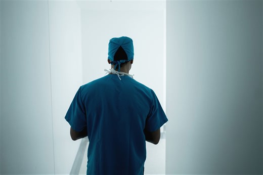 This Emergency Room Doctor Has Seen It All — And in Moments of Failure, He Shares The 2 Things That Help Him Start Again