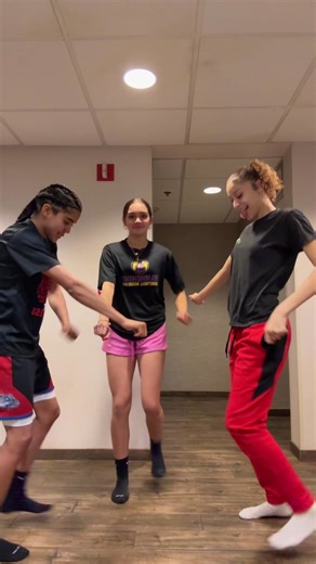 back at it!🚨 @Zoey🧟‍♀️ @damia #fyp #fypシ #foryoupage #squad #basketball