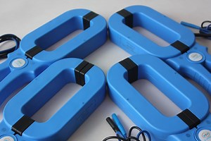 [Hot Item] Clamp on Current Sensor with 2500A/5A