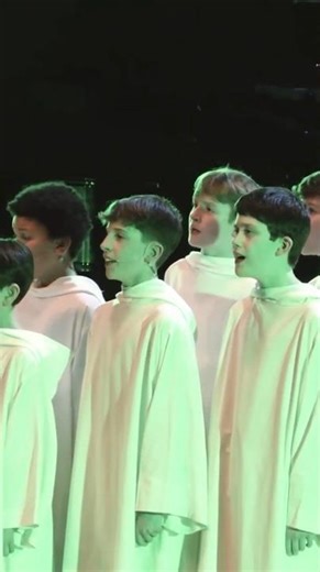 Libera - Wayfaring Stranger (Live Concert)