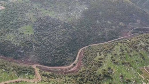 🔎LOCATED: A shaft leading to underground infrastructure, including a cache of weapons, including explosives, rockets, an RPG launcher and grenades. Additionally, the IDF:• Eliminated 70 + terrorists, including a terrorist cell that had planned to carry out mortar fire toward our troops.• ⁠Identified 2 terrorists entering a structure used by Hezbollah and eliminated them.• ⁠Dismantled Hezbollah anti-tank launch positions, observation posts, and command centers.