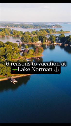 🚤 Lake Norman might just be the perfect family vacation spot—here’s why: 🏡 Tons of lakefront rentals, many with paddle boards & kayaks so the fun starts right at your doorstep. 🌊 Just 30 minutes away, the Whitewater Center in Charlotte is an adventure-lover’s dream—zip lines, rafting, ropes courses & more! 🤯 Charlotte also has the mind-bending Museum of Illusions plus ImaginOn for free indoor & outdoor play. 🛝 Parks galore! We loved exploring Mountain Creek Park, Ramsey Park & Rosedale Natu