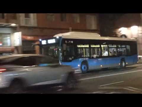 Here is the Emt bus 4929 on the N22 in Madrid Friday 7 November 2025