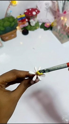 Simple Flower Table Decor 😃😇#diy #diycrafts #flowers #aestheic #artandcraft #creative #craft #simple