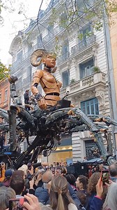 Lilith découvre les rues de Toulouse... | ici Occitanie
