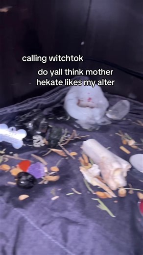 Exploring Mother Hekate in Witchcraft and Paganism