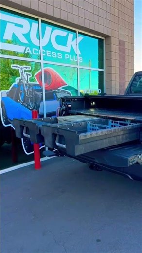 Decked Drawers & BakFlip MX4 Tonneau Cover On Lifted Tundra