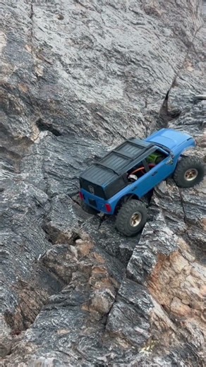 SCX 30 bucking bronco uphill #shrots #axial #scx30