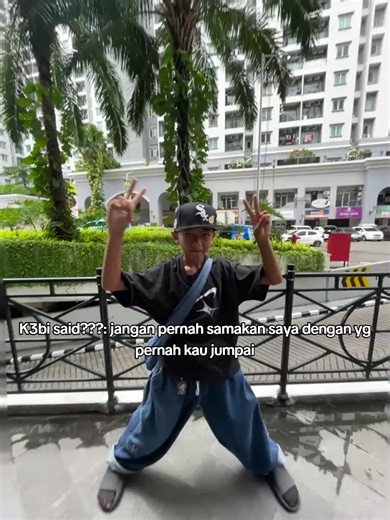 eza_ sencond_ (@eza_second_thrift)’s videos with original sound - Rap Lib