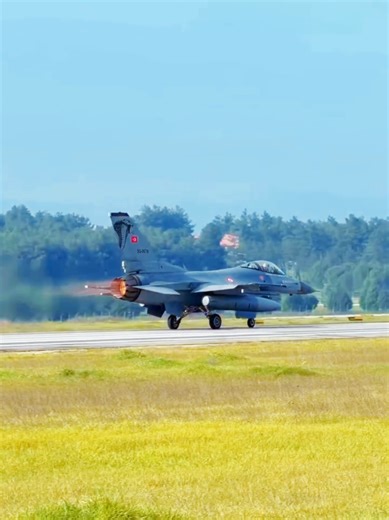 F-16 Afterburner: A Glimpse of Air Force Technology