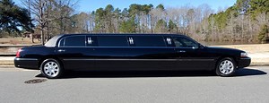 Lincoln Town Car Limousines | Carolina Car Service